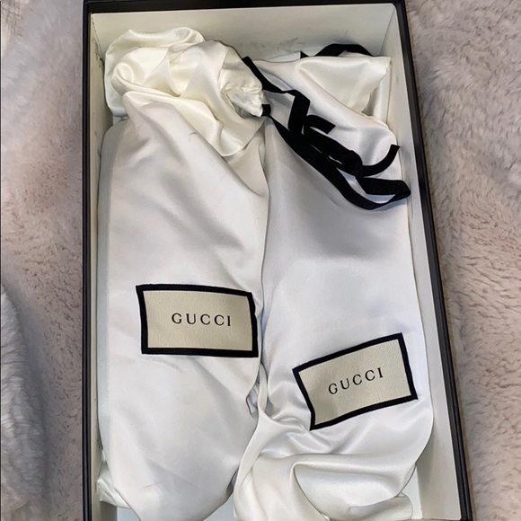 GUCCI PRINCETOWN VELVET GG SLIPPERS WITH LAMB FUR - Picture 7 of 8